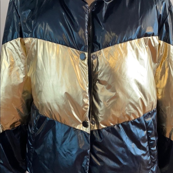 GENERATION LOVE PUFFER - Picture 3 of 9